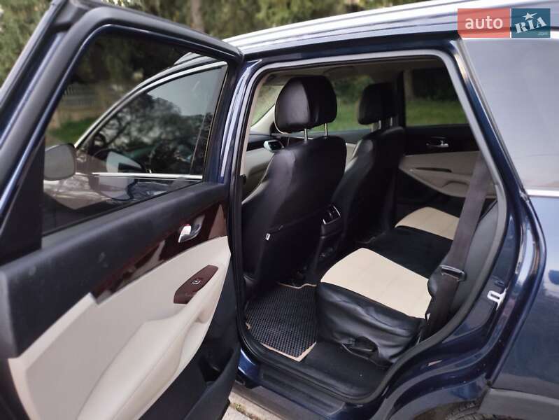 Позашляховик / Кросовер Kia Sorento 2016 в Рівному
