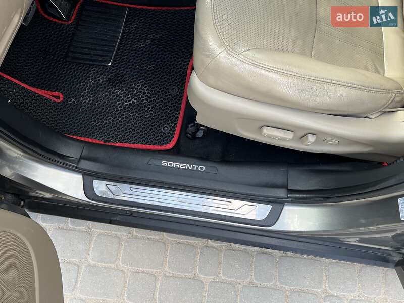 Внедорожник / Кроссовер Kia Sorento 2011 в Белогорье