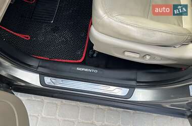 Внедорожник / Кроссовер Kia Sorento 2011 в 