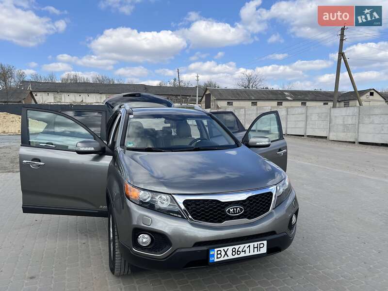 Внедорожник / Кроссовер Kia Sorento 2011 в Белогорье