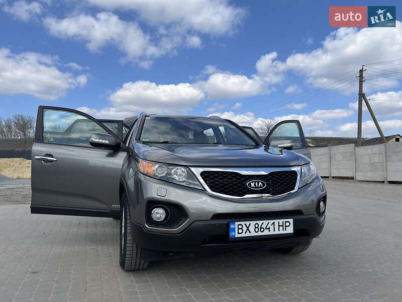 Внедорожник / Кроссовер Kia Sorento 2011 в Белогорье