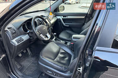 Позашляховик / Кросовер Kia Sorento 2012 в 