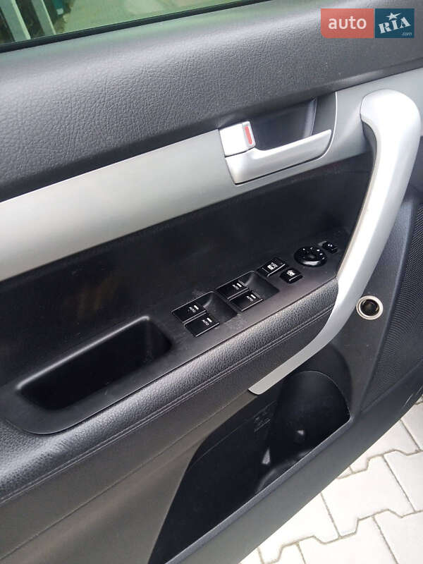 Внедорожник / Кроссовер Kia Sorento 2011 в Самборе фото 16 Внедорожник / Кроссовер Kia Sorento 2011 в Самборе