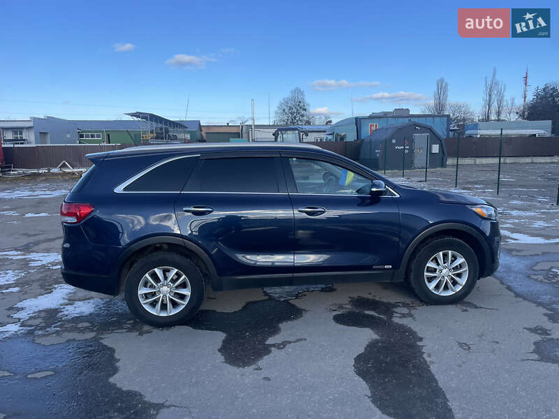 Внедорожник / Кроссовер Kia Sorento 2016 в Белой Церкви