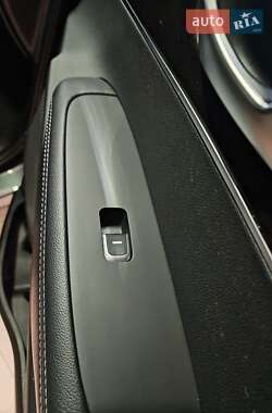 Внедорожник / Кроссовер Kia Sorento 2015 в 