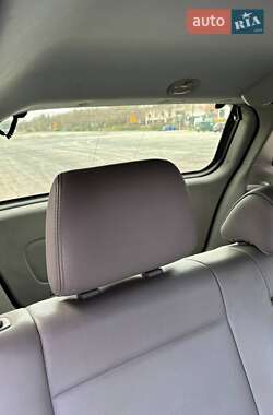 Внедорожник / Кроссовер Kia Sorento 2004 в 