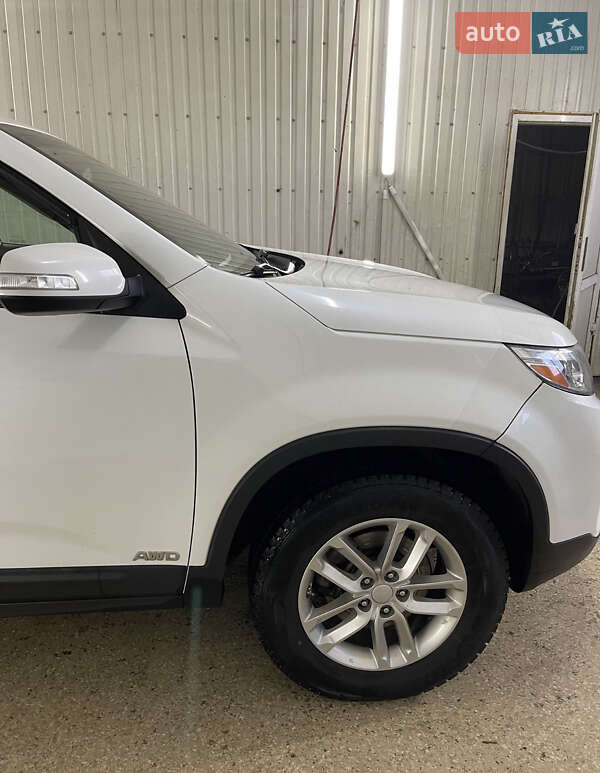 Позашляховик / Кросовер Kia Sorento 2015 в Одесі