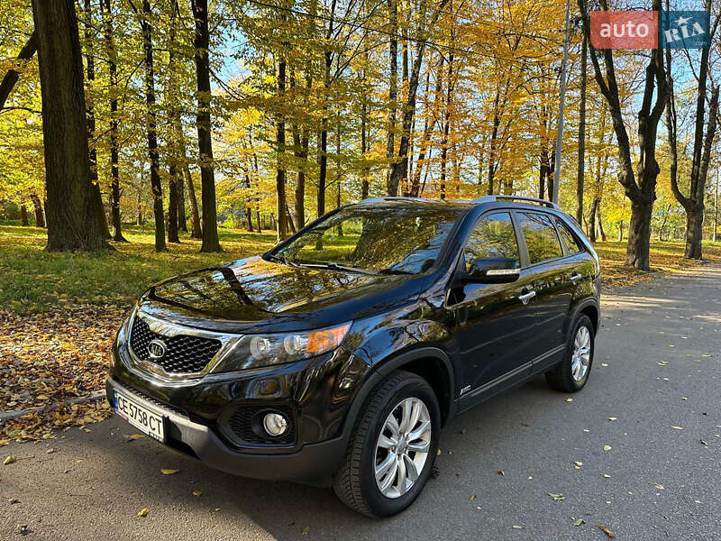 Позашляховик / Кросовер Kia Sorento 2012 в Чернівцях