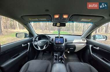 Позашляховик / Кросовер Kia Sorento 2014 в 
