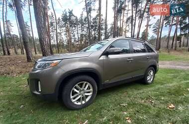 Позашляховик / Кросовер Kia Sorento 2014 в 