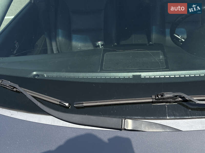 Позашляховик / Кросовер Kia Sorento 2012 в Житомирі