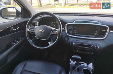 Позашляховик / Кросовер Kia Sorento 2018 в 