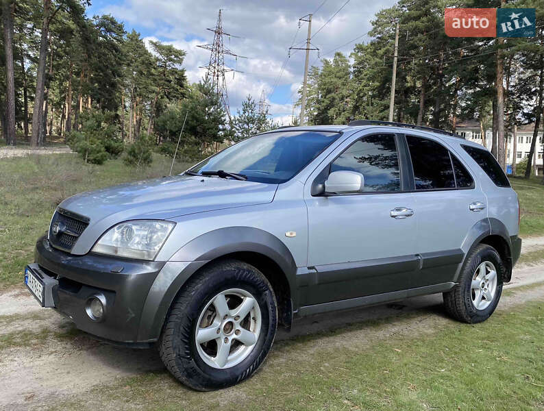 Позашляховик / Кросовер Kia Sorento 2005 в 