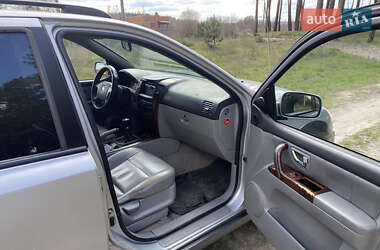Позашляховик / Кросовер Kia Sorento 2005 в 