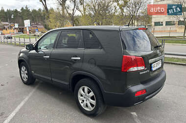 Внедорожник / Кроссовер Kia Sorento 2011 в 