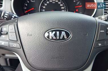 Внедорожник / Кроссовер Kia Sorento 2013 в 