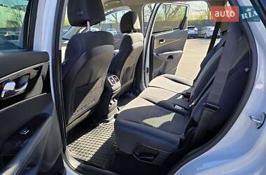 Внедорожник / Кроссовер Kia Sorento 2016 в 