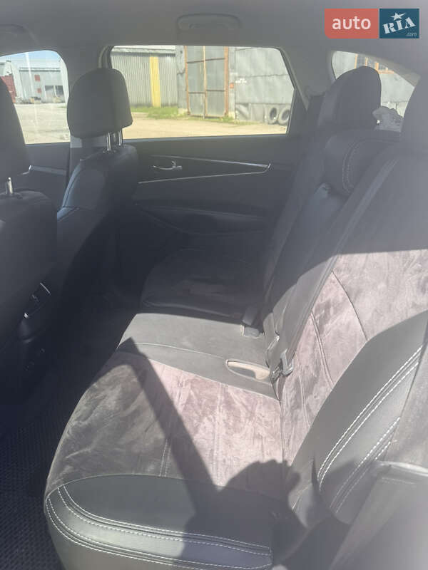 Позашляховик / Кросовер Kia Sorento 2017 в Івано-Франківську