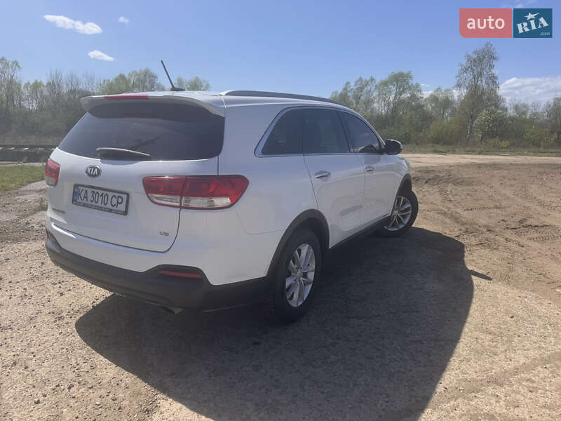 Позашляховик / Кросовер Kia Sorento 2017 в Івано-Франківську