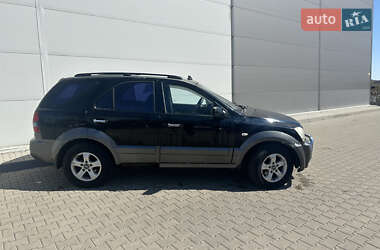 Внедорожник / Кроссовер Kia Sorento 2003 в 