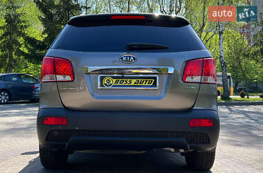 Внедорожник / Кроссовер Kia Sorento 2011 в 