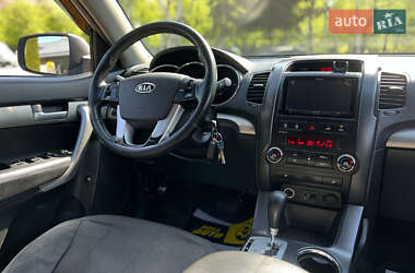 Внедорожник / Кроссовер Kia Sorento 2011 в 