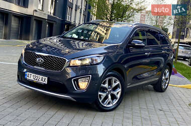 Позашляховик / Кросовер Kia Sorento 2015 в 