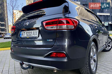 Позашляховик / Кросовер Kia Sorento 2015 в 