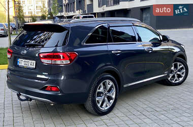 Позашляховик / Кросовер Kia Sorento 2015 в 