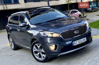 Позашляховик / Кросовер Kia Sorento 2015 в 