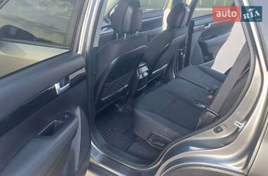Позашляховик / Кросовер Kia Sorento 2014 в 