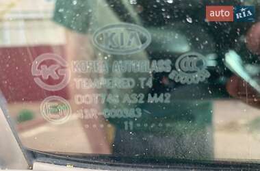 Внедорожник / Кроссовер Kia Sorento 2011 в 
