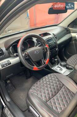 Внедорожник / Кроссовер Kia Sorento 2011 в 