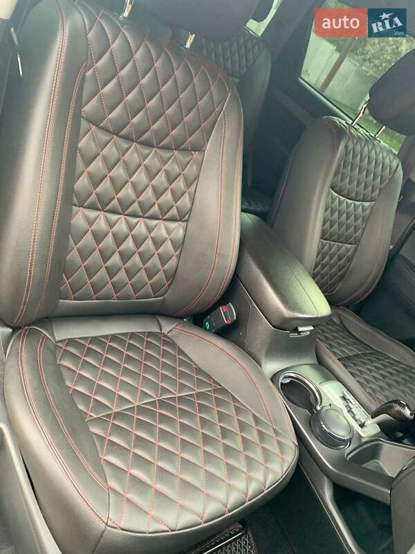 Позашляховик / Кросовер Kia Sorento 2011 в Чернігові