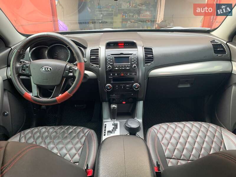 Позашляховик / Кросовер Kia Sorento 2011 в Чернігові