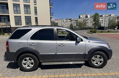 Позашляховик / Кросовер Kia Sorento 2005 в 