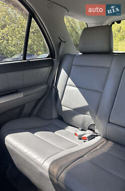 Позашляховик / Кросовер Kia Sorento 2005 в 