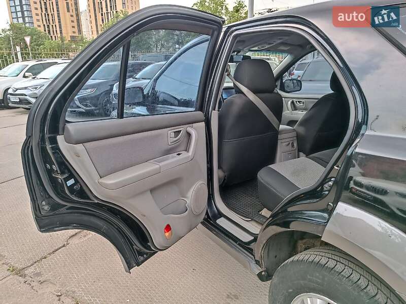Внедорожник / Кроссовер Kia Sorento 2006 в Харькове