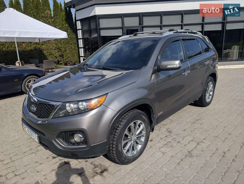 Позашляховик / Кросовер Kia Sorento 2011 в 