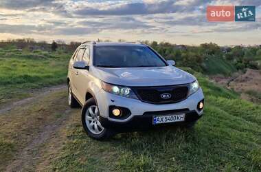 Позашляховик / Кросовер Kia Sorento 2013 в 