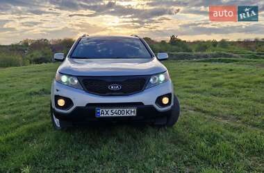 Позашляховик / Кросовер Kia Sorento 2013 в 