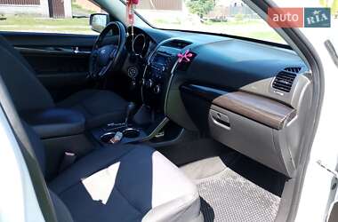 Позашляховик / Кросовер Kia Sorento 2010 в 