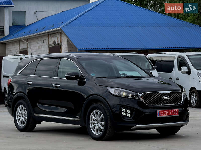 Позашляховик / Кросовер Kia Sorento 2017 в 