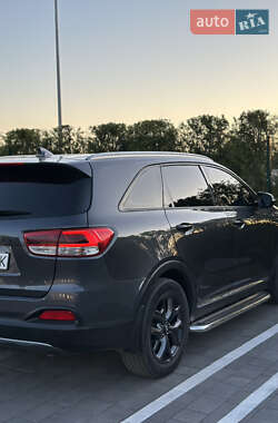 Позашляховик / Кросовер Kia Sorento 2014 в 