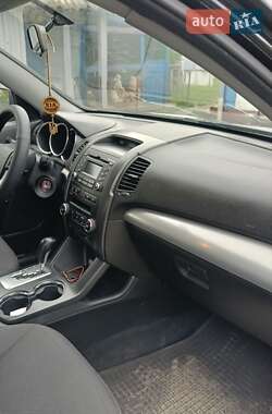 Внедорожник / Кроссовер Kia Sorento 2010 в 