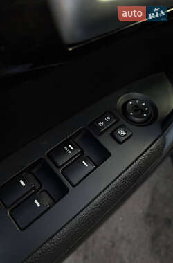 Внедорожник / Кроссовер Kia Sorento 2013 в 