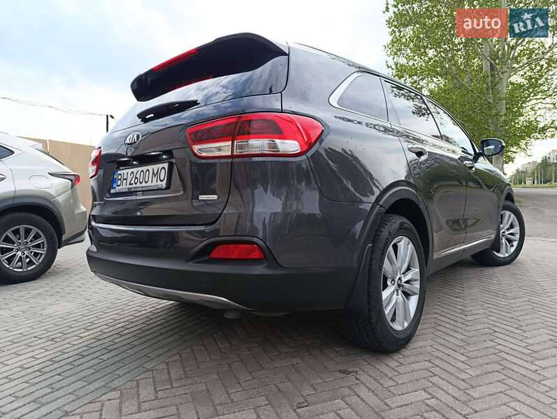 Внедорожник / Кроссовер Kia Sorento 2015 в Николаеве