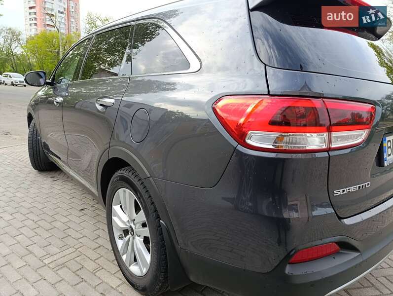 Внедорожник / Кроссовер Kia Sorento 2015 в Николаеве