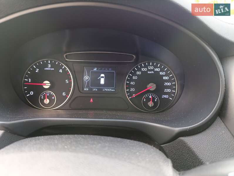 Внедорожник / Кроссовер Kia Sorento 2015 в Николаеве