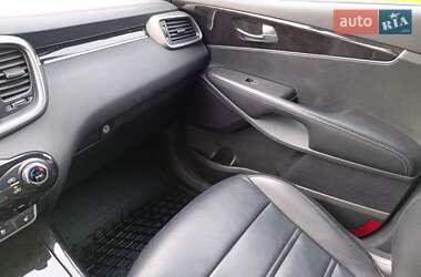 Внедорожник / Кроссовер Kia Sorento 2015 в 